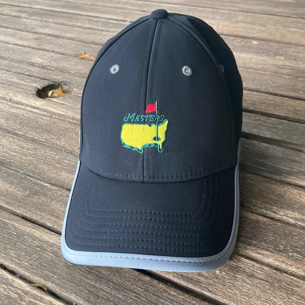 EUC black Masters Velcro adjustable hat